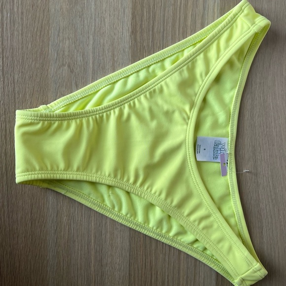 NWOT Wild Fable Bright Neon Yellow Ruched Ruffled Retro Style Cute Bikini - Picture 3 of 12